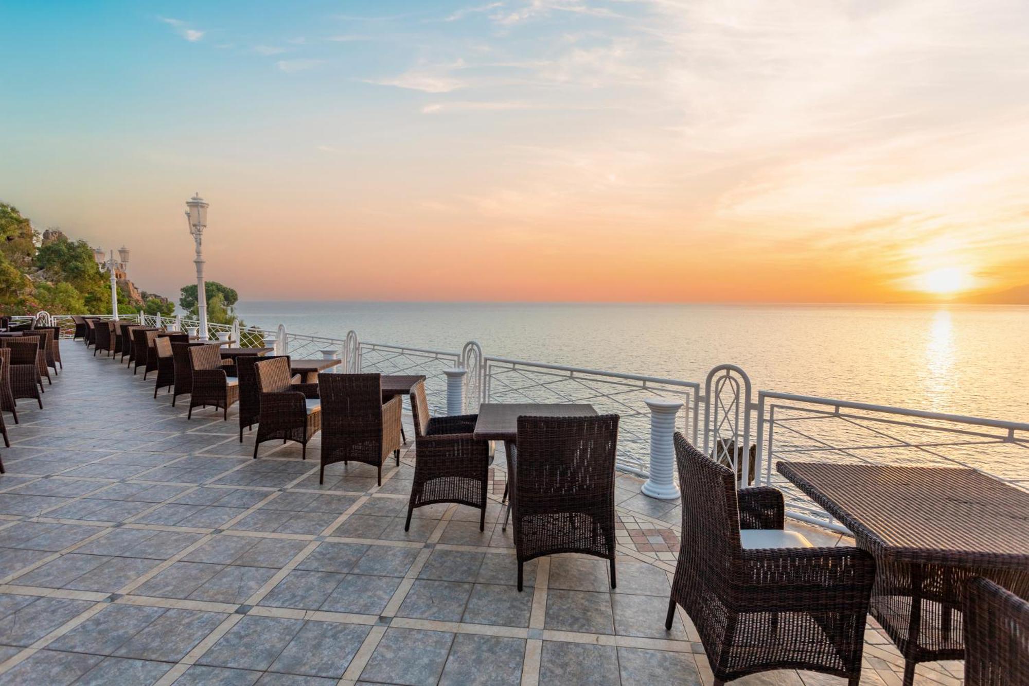 Hotel Kalura Чефалу Екстер'єр фото