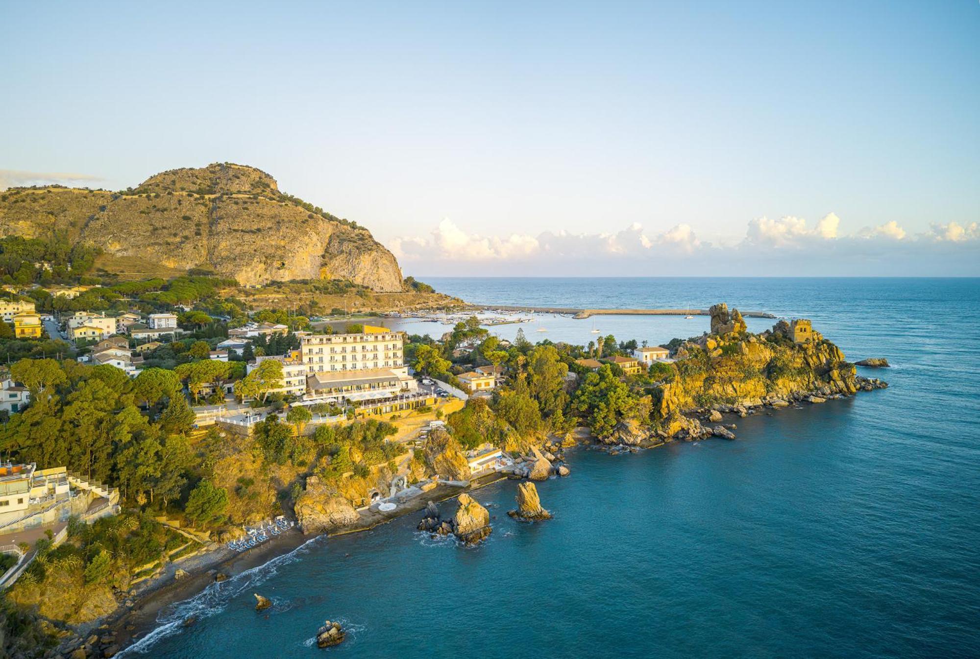 Hotel Kalura Чефалу Екстер'єр фото