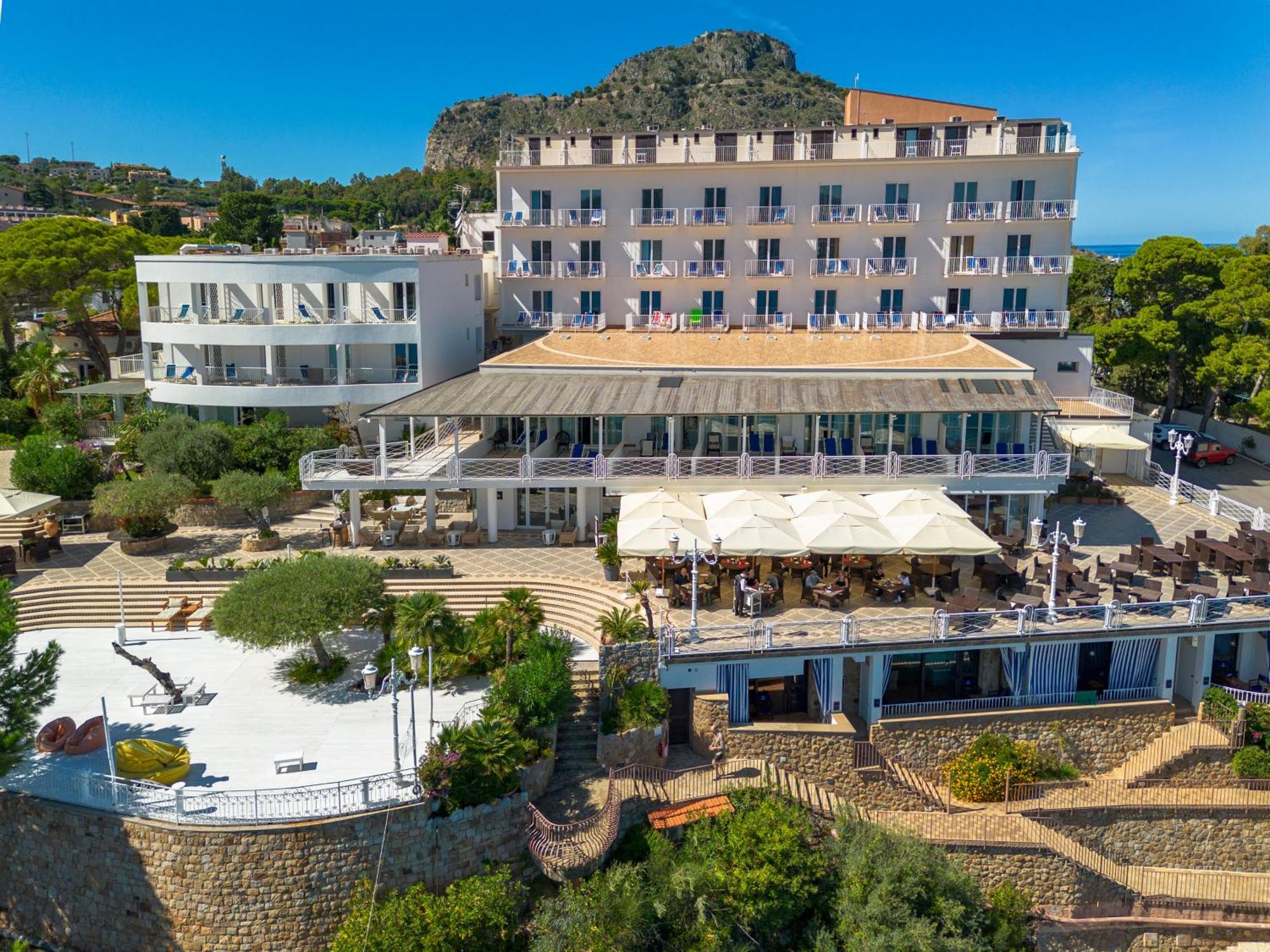 Hotel Kalura Чефалу Екстер'єр фото